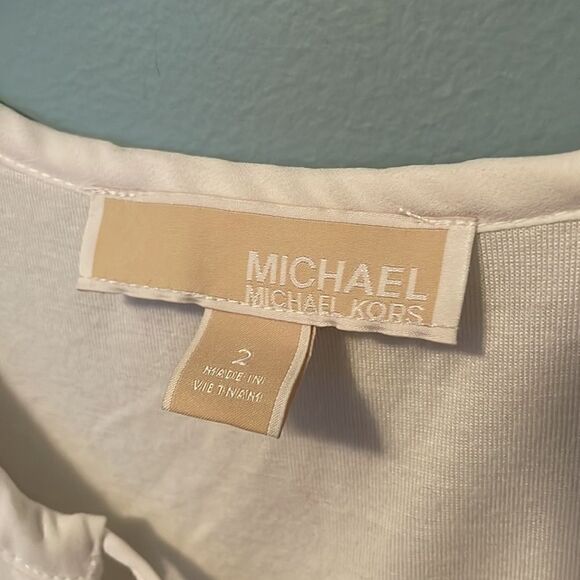 Michael Kors Chiffon Top - 2 - Great Used Condition - Picture 4 of 7